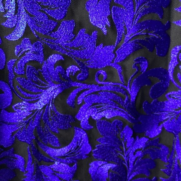 Caroline Rose NWT Bella Soiree Embroidered
Mesh Lace 3/4 Bell Sleeve Shift Dress - Picture 12 of 16